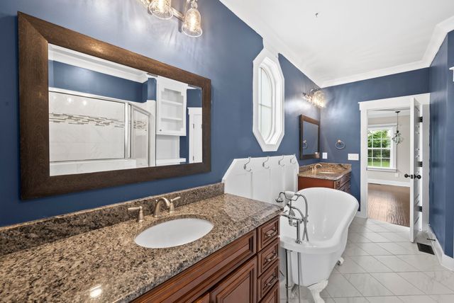 1387 Round Hill Ln, Spring Hill, TN 37174