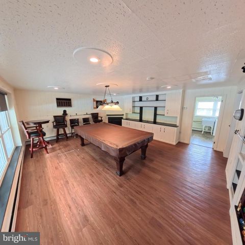 2057 MAHANTONGO ST, Pottsville, PA 17901