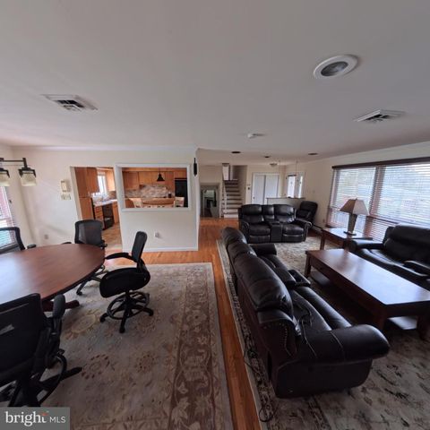 2057 MAHANTONGO ST, Pottsville, PA 17901