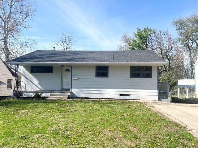 5815 Snyder Avenue, Des Moines, IA 50322