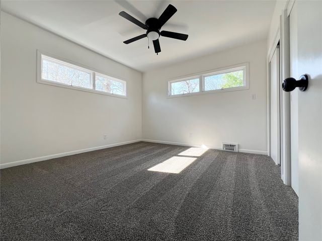 5815 Snyder Avenue, Des Moines, IA 50322