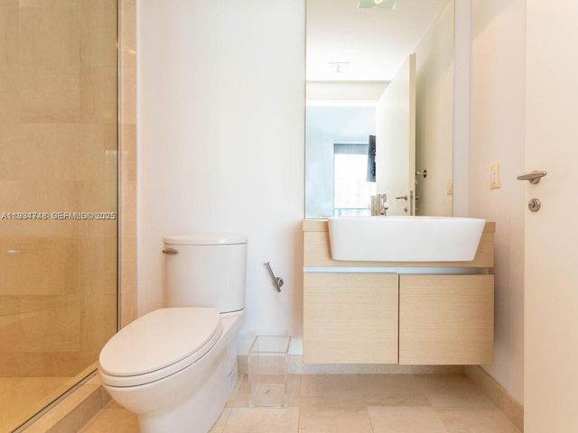 200 Biscayne Boulevard Way 3102, Miami, FL 33131