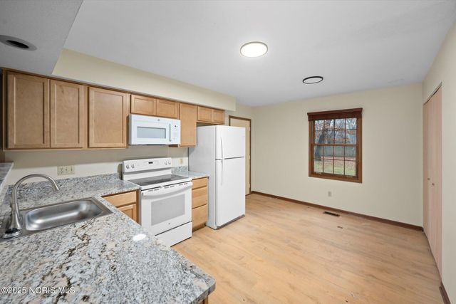 2714 Sweetbriar Court, Toledo, OH 43615