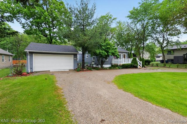38152 Hixford Place, Westland, MI 48185