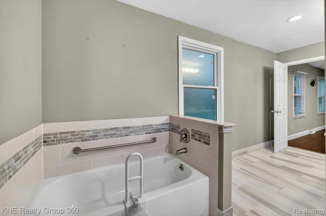 38152 Hixford Place, Westland, MI 48185
