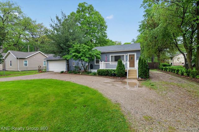38152 Hixford Place, Westland, MI 48185