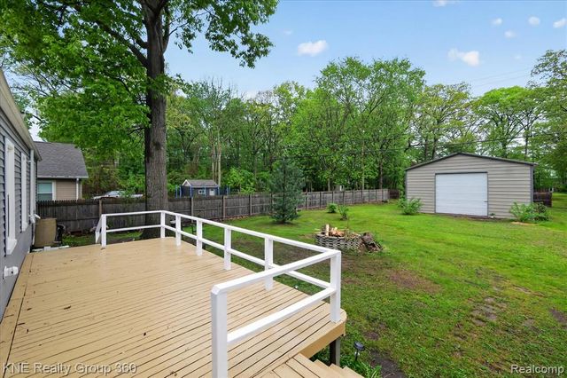 38152 Hixford Place, Westland, MI 48185