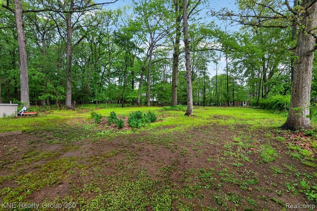 38152 Hixford Place, Westland, MI 48185