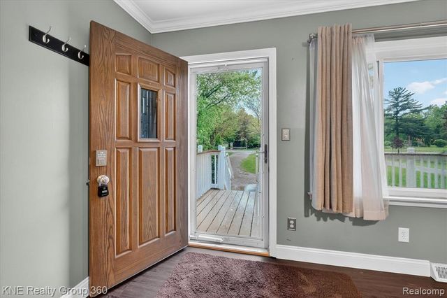 38152 Hixford Place, Westland, MI 48185