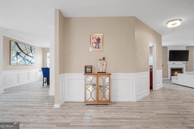 735 Stillrock Drive SW, Atlanta, GA 30331