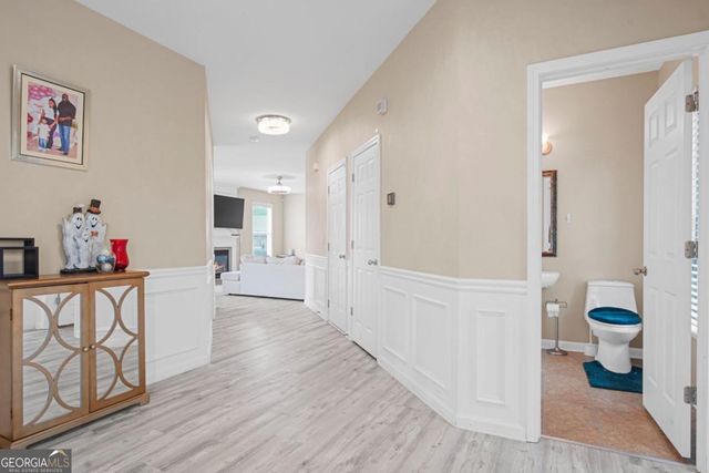 735 Stillrock Drive SW, Atlanta, GA 30331