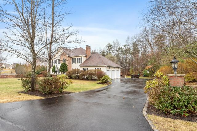 21 Edinburgh Road, Windham, NH 03087