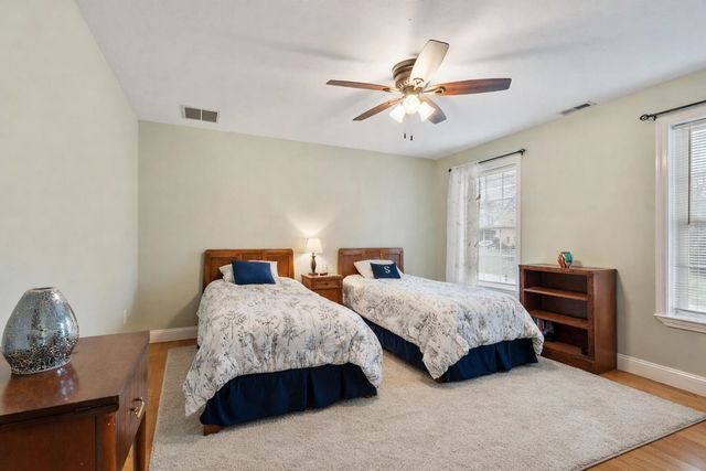 21 Edinburgh Road, Windham, NH 03087