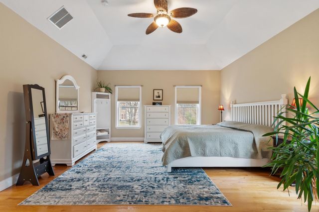 21 Edinburgh Road, Windham, NH 03087