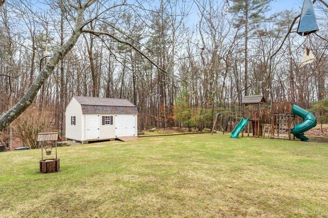 21 Edinburgh Road, Windham, NH 03087