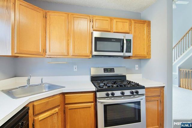 1125 Hyde Park Court A2, Mahwah, NJ 07430