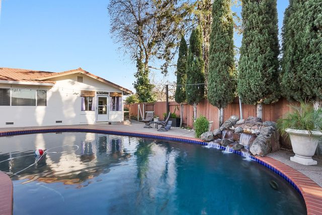 1777 Clayton Way, Concord, CA 94519