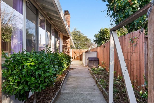 1777 Clayton Way, Concord, CA 94519