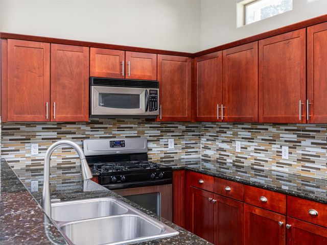 1115 Kinney Ave 18, Austin, TX 78704