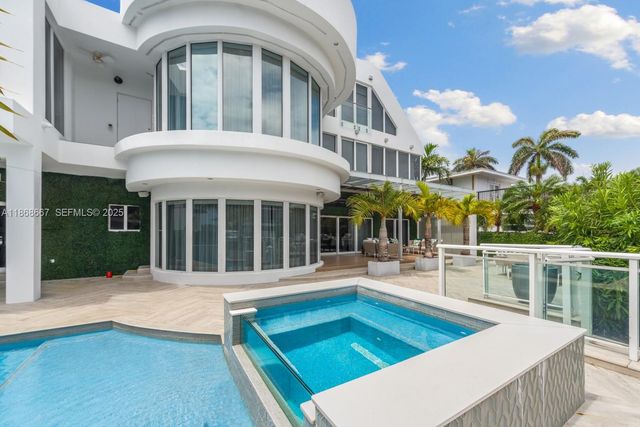 1319 Seminole Drive, Fort Lauderdale, FL 33304