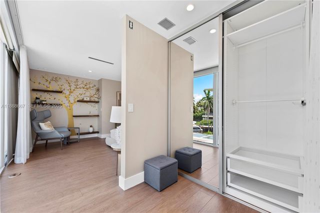 1319 Seminole Drive, Fort Lauderdale, FL 33304