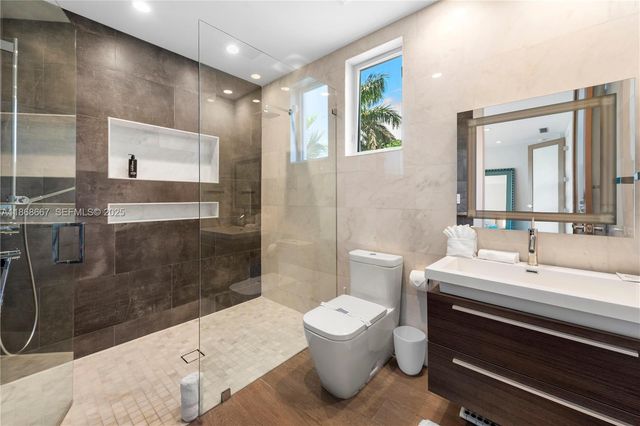 1319 Seminole Drive, Fort Lauderdale, FL 33304
