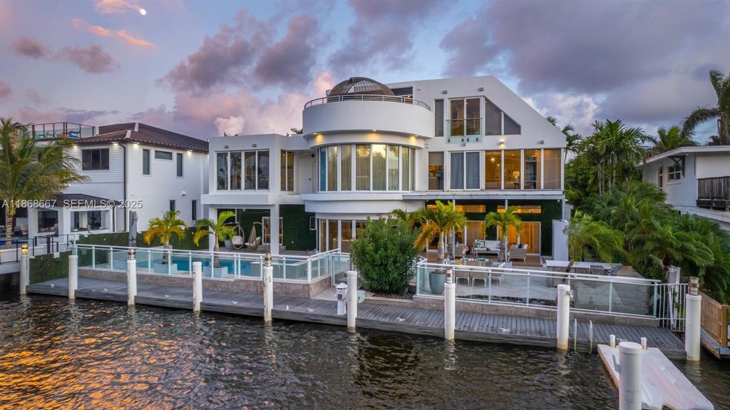1319 Seminole Drive, Fort Lauderdale, FL 33304