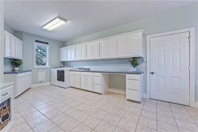 86 Stonehaven Drive, Bella Vista, AR 72715