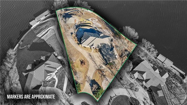 86 Stonehaven Drive, Bella Vista, AR 72715