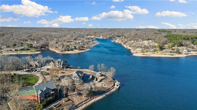 86 Stonehaven Drive, Bella Vista, AR 72715