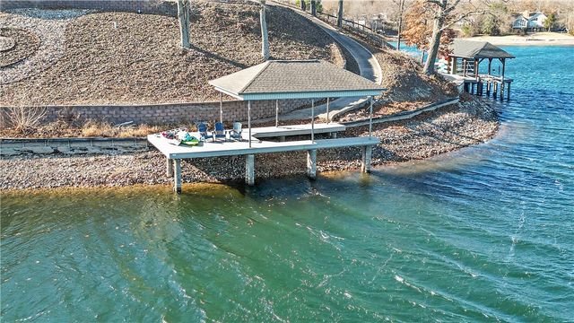 86 Stonehaven Drive, Bella Vista, AR 72715