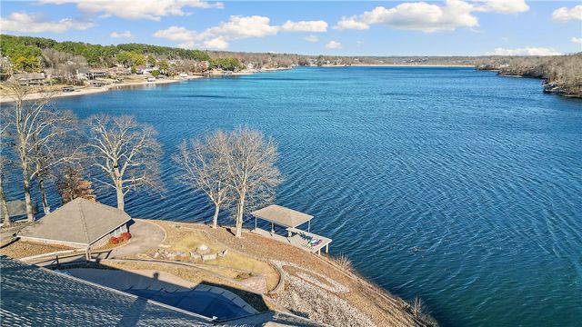 86 Stonehaven Drive, Bella Vista, AR 72715