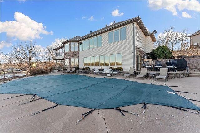 86 Stonehaven Drive, Bella Vista, AR 72715