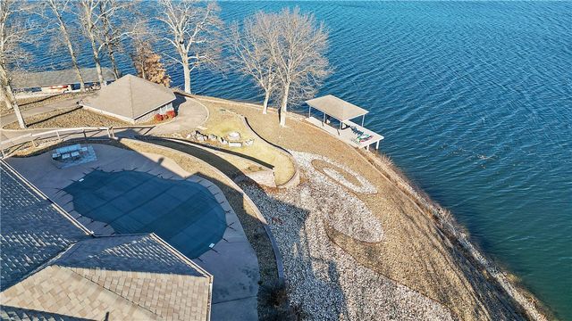 86 Stonehaven Drive, Bella Vista, AR 72715