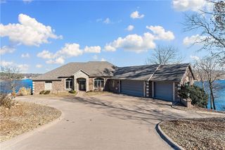 86 Stonehaven Drive, Bella Vista, AR 72715