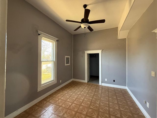 246 W Clark ST, Bartlett, TX 76511