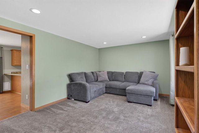 111 W ELM STREET, Abbotsford, WI 54405