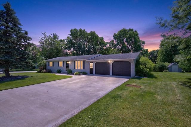 111 W ELM STREET, Abbotsford, WI 54405