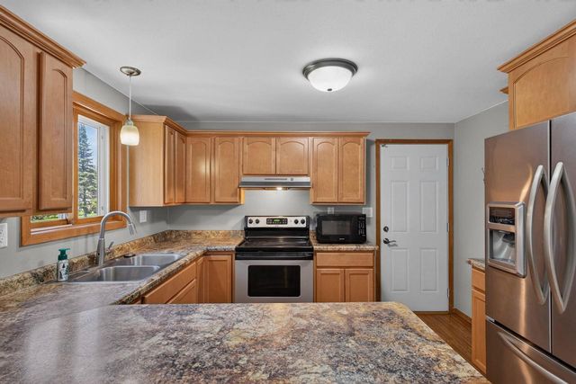111 W ELM STREET, Abbotsford, WI 54405