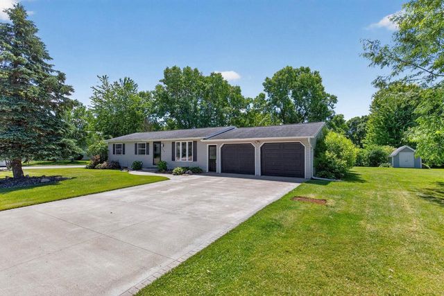 111 W ELM STREET, Abbotsford, WI 54405
