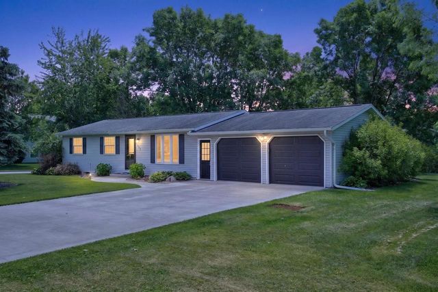 111 W ELM STREET, Abbotsford, WI 54405