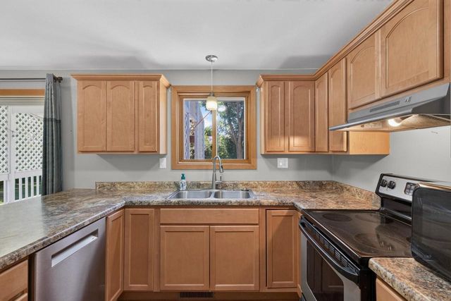 111 W ELM STREET, Abbotsford, WI 54405