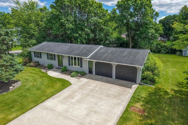 111 W ELM STREET, Abbotsford, WI 54405