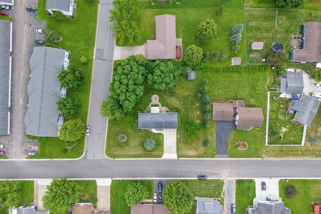 111 W ELM STREET, Abbotsford, WI 54405