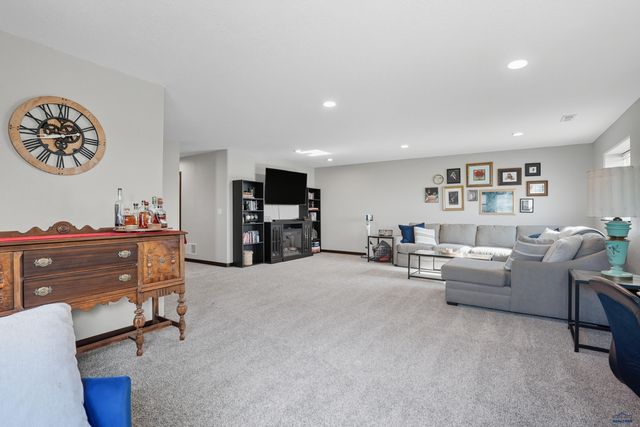 15066 ROYAL RUN, Box Elder, SD 57719