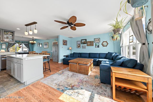 179 William Cook Boulevard, Manahawkin, NJ 08050