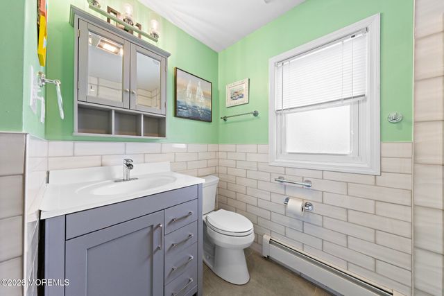 179 William Cook Boulevard, Manahawkin, NJ 08050