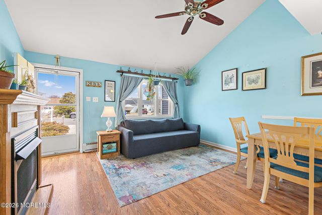 179 William Cook Boulevard, Manahawkin, NJ 08050