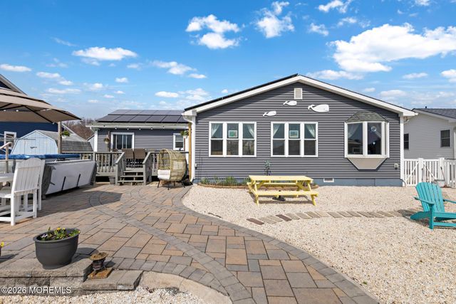 179 William Cook Boulevard, Manahawkin, NJ 08050