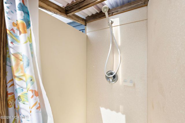 179 William Cook Boulevard, Manahawkin, NJ 08050